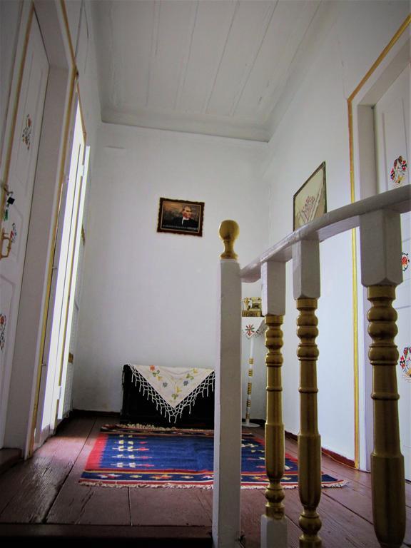 Ayvalik 1881 Pansiyon Esterno foto